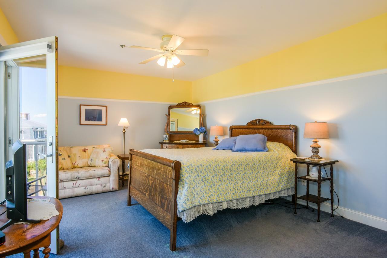 ניו שורהאם Payne'S Harbor View Inn מראה חיצוני תמונה